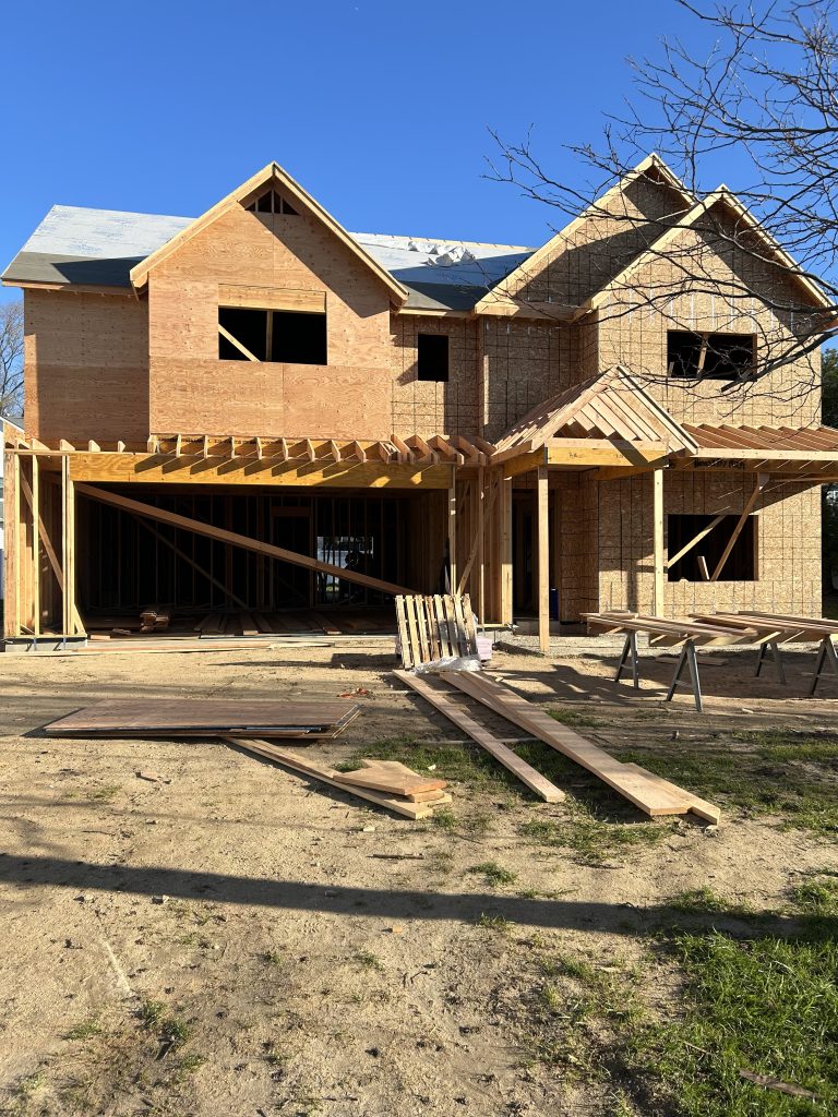 Kirby Lane - West Babylon - front of house construction
